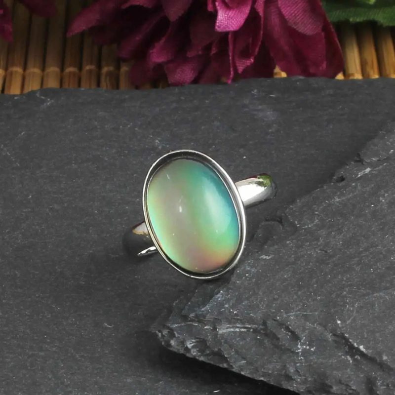 Adjustable Oval Mood Ring zad