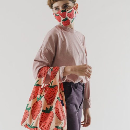 Baby Baggu Ripstop Strawberry 02 800x1000 crop center.progressive 0c191999 1a42 42b6 932a 61fa9c9c3a8c