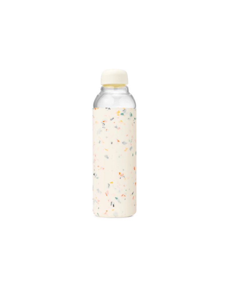 GlassWaterBottleCreamTerrazzow p3