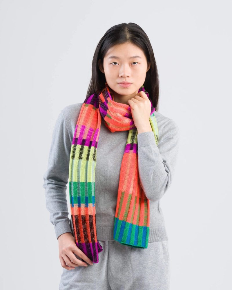 LimeCobaltMosaicStripeKnitScarfverloop5