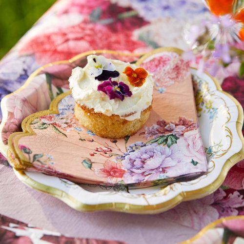 TrulyScrumptiousFloralNapkins 20Packtalkingtables5