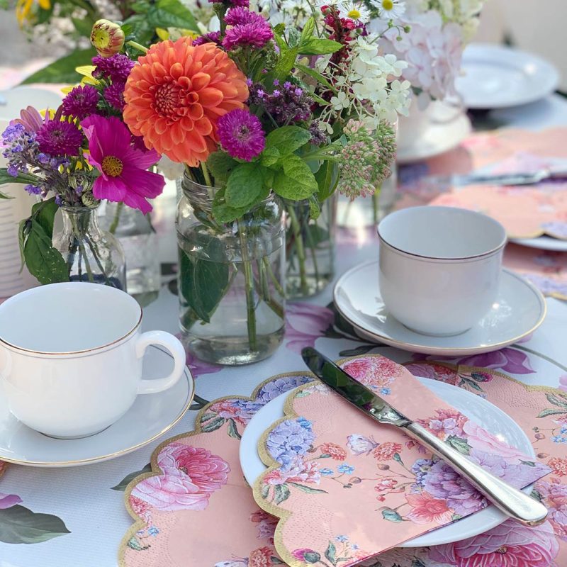 TrulyScrumptiousFloralNapkins 20Packtalkingtables6